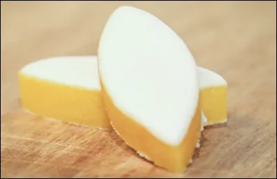 Quelle est cette commune de France en Provence dont la spécialité culinaire est le calisson ?