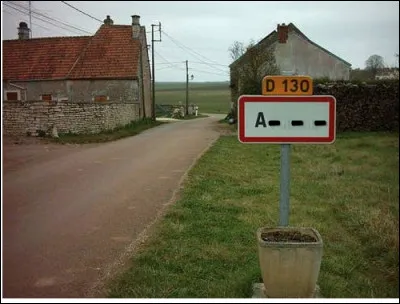 Quelle est cette commune de France de l'Yonne au nom insolite qui rappelle un trou ?