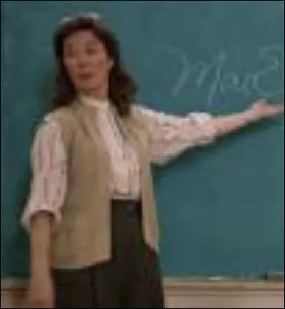 Qui est cette enseignante au lycée ?
