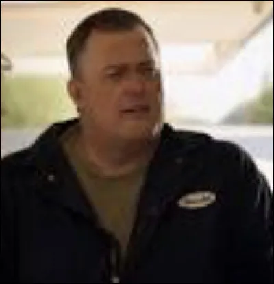 Cest le mari de Brenda, mais quel est son prénom ?