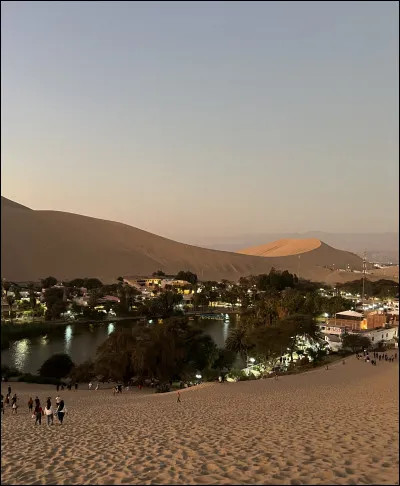 Le soir de ce deuxième jour, nous partons vers l'unique oasis d'Amérique du Sud. Quel est son nom ?