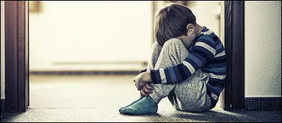 Qui chante "J'suis pas comme E.T. j'veux rester ici / Ice-cream et sweet home comme quand j'étais môme / Mais seul dans mon lit puisque t'es partie / Je m'invente des fantômes comme quand j'étais môme..." ?