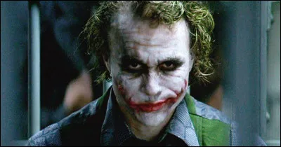 Sur quel personnage la trilogie "The Dark Knight" s'appuie-t-elle ?