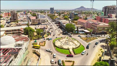 Dans quel pays se trouve Dodoma, ville de 760 000 habitants ?