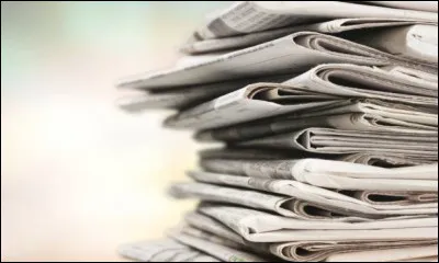 Quelle feuille satirique française paraît de 1901 à 1936 ?