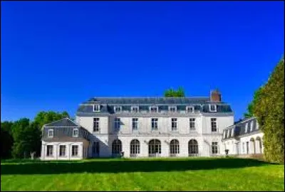 Je vous emmène maintenant à la découverte du château de Condé-Sainte-Libaire. Village francilien, sur la rive droite du Grand Morin, il se situe dans le département ...