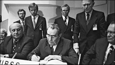 De 1973 à 1975 a lieu la première conférence sur la sécurité et la coopération en Europe. Dans quelle ville se déroula-t-elle ?