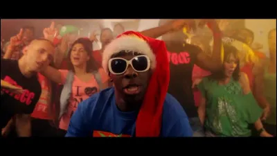 Quel est le nom de cette chanson chantée par Moussier Tombola ?
"Essuie-glace / Essuie-glace / Bloquer / Lâcher / Lâcher / Bloquer / Lâcher / Lâcher / All black / All black / All black / Encore une fois..."