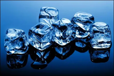 Comment s'appelle la transformation de l'eau en glace ?
