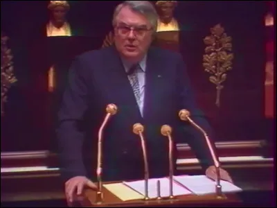 Premier chef du gouvernement de la présidence Mitterrand, Pierre Mauroy