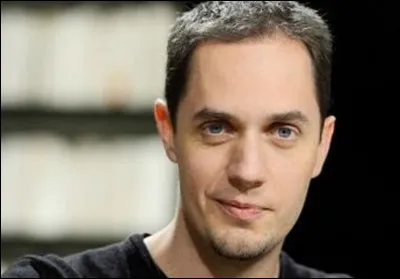 ''Le Banc'' est une chanson de ''Grand Corps Malade''. Quel est le vrai nom de Grand Corps Malade ?