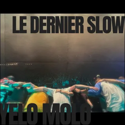 "Le Dernier slow" est chanté par Carlos.