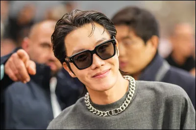 Quel âge a J-Hope en septembre 2024 ?