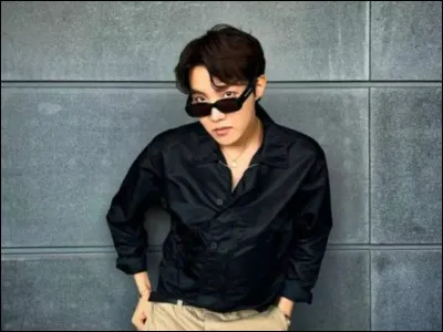 Qui est ce membre des BTS ?