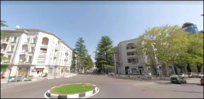 Nous sommes ici à Koutaïssi, en Iméréthie. Dans quel pays sommes-nous ?