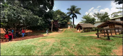 Nous sommes ici à Buwenda, non loin de Jinja. Quel pays visitons-nous ?