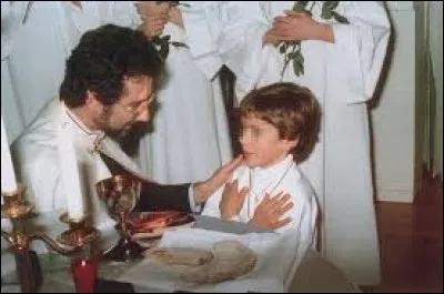 Quel était le métier du fondateur de cette secte ?