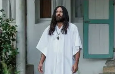 Dans quelle pièce les adeptes devaient entrer en lien avec le monde invisible ?