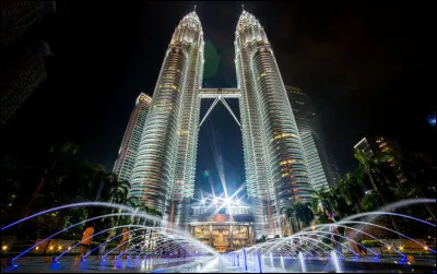 Laquelle de ces villes ne se situe pas en Malaisie ?