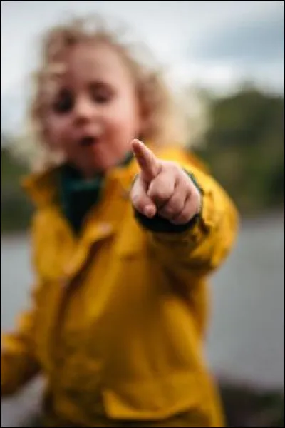 Les gens que tu rencontres te disent plutôt que tu es :