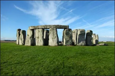 Où se situe "Stonehenge" ?