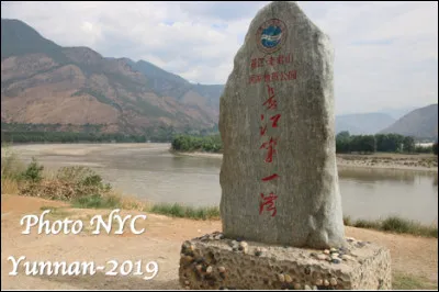 Quel est ce fleuve de Chine, le plus long d'Asie (6 380km) et le troisième plus grand fleuve du monde ?