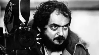 Qui est ce cin&eacute;aste am&eacute;ricain, r&eacute;alisateur du film ''Les Sentiers de la gloire'' ?