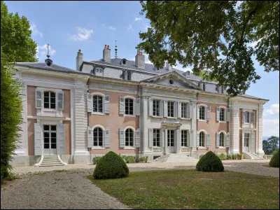 Quel homme de lettres sest installé en 1759 au château de Ferney près de Gex ?