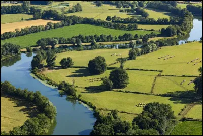 Quel est le nom de cette région naturelle correspondant à tout le nord-ouest du département, grande plaine s'étendant du bassin de la Saône à la bordure du Jura ?