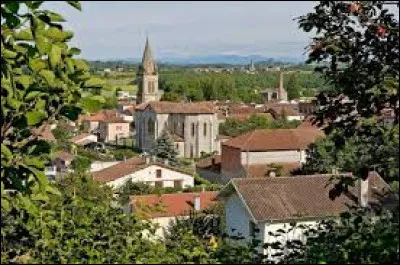 Nous sommes en Occitanie, à Mazères-sur-Salat. Village de l'arorndissement de Saint-Gaudens, il se situe dans le département ...