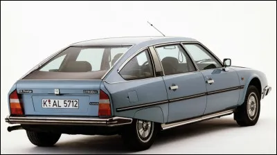 Comment se nomme la version berline rallongée, réservée aux VIP ?