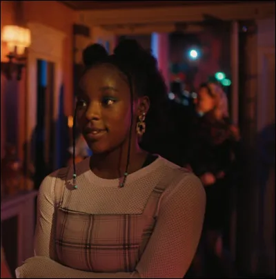 Qu'est-ce que Tara annonce à Nick ?