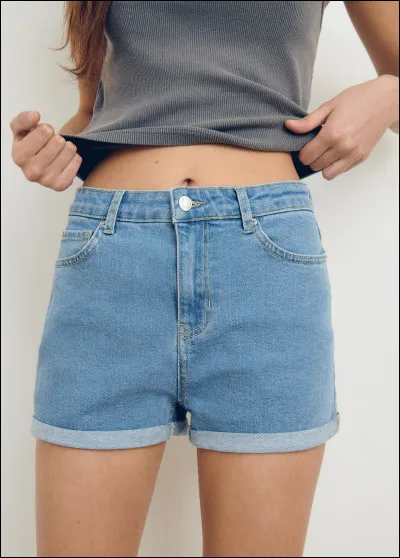 Ta mère temmène acheter un short, tu veux celui avec des dinosaures : Lequel demandes-tu à ta mère ?