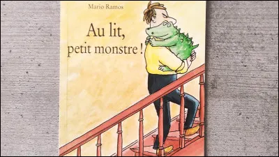 À la maison , tu te douches puis tu vas te coucher. Quel est ton lit, puisque tu adores les dinosaures ?