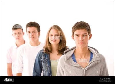 Ta mère a quatre enfants nommés Andréa, Pierre et Daniel : Comment sappelle le dernier ?