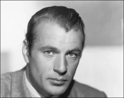 Qui est cet acteur américain qui joue dans le film ''Mensonges'' ?