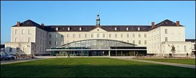 Qu'est-ce que tu préfères à l'école ou au collège ? 2/2