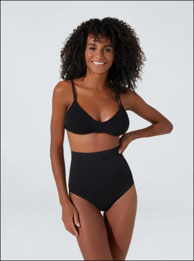 V - Quel est le terme médical qui désigne l'ensemble des organes génitaux externes féminins ?