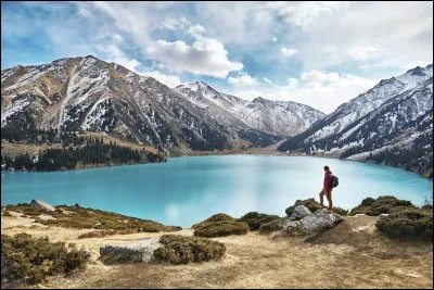 Quel est le drapeau du Kazakhstan ?