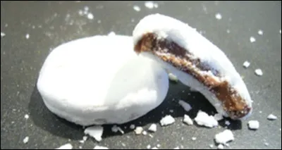 Dans quelle commune du département de Haute-Savoie peut-on sucer des glaçons ?