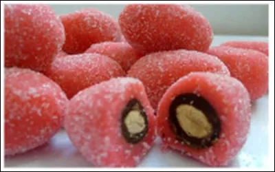 Dans quelle commune du département des Pyrénées-Atlantiques peut-on ronger des coucougnettes ?