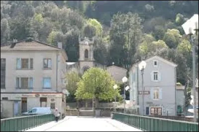 Village de l'arrondissement de Privas, Les Ollières-sur-Eyrieux se situe dans le département ...
