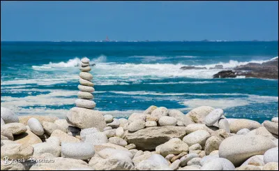 La "Grande-Bretagne" est une île située au Royaume-Uni.