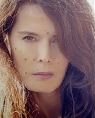 De quel chanteur français Bambou fut-elle la dernière compagne ?