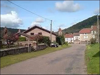 Nous sommes maintenant en Bourgogne-Franche-Comté, à Belverne. Village de l'arrondissement de Lure, il se situe dans le département ...