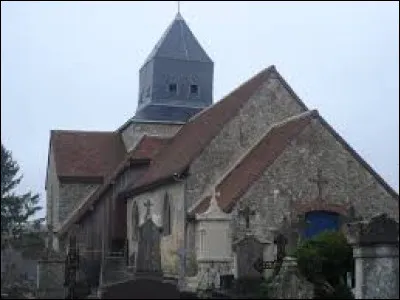 Vous avez sur cette image l'église Saint-Pierre-Saint-Paul, à Broussy-le-Petit. Village Marnais, il se situe en région...