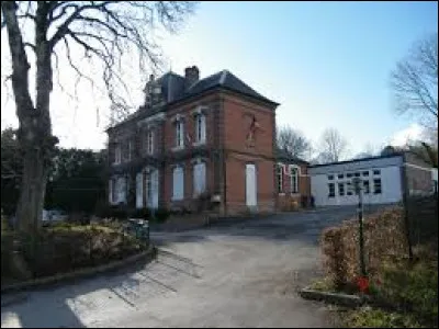 Village Samarien, Francières se situe en région ...