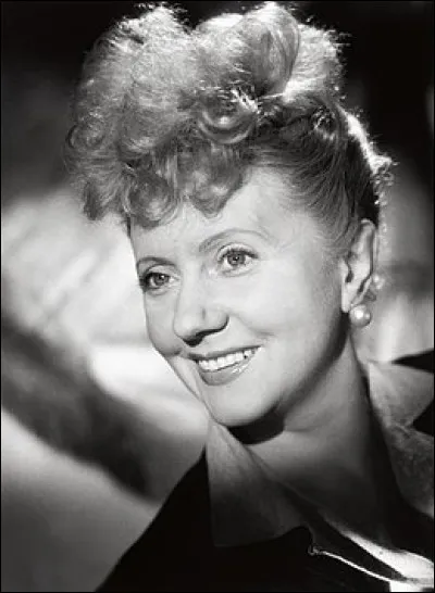 Jeanne Verthuy, C'est bien sûr cette sacrée "Poupette"...