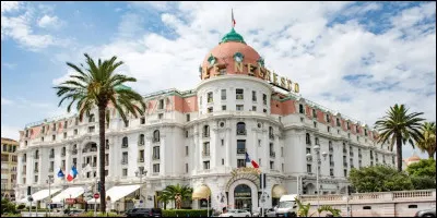 Dans quelle ville se trouve ce palace ?