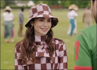 Nous venons de regarder la saison 4, dans laquelle l'héroïne s'envole pour l'Italie ! Quelle est cette série Netflix ?